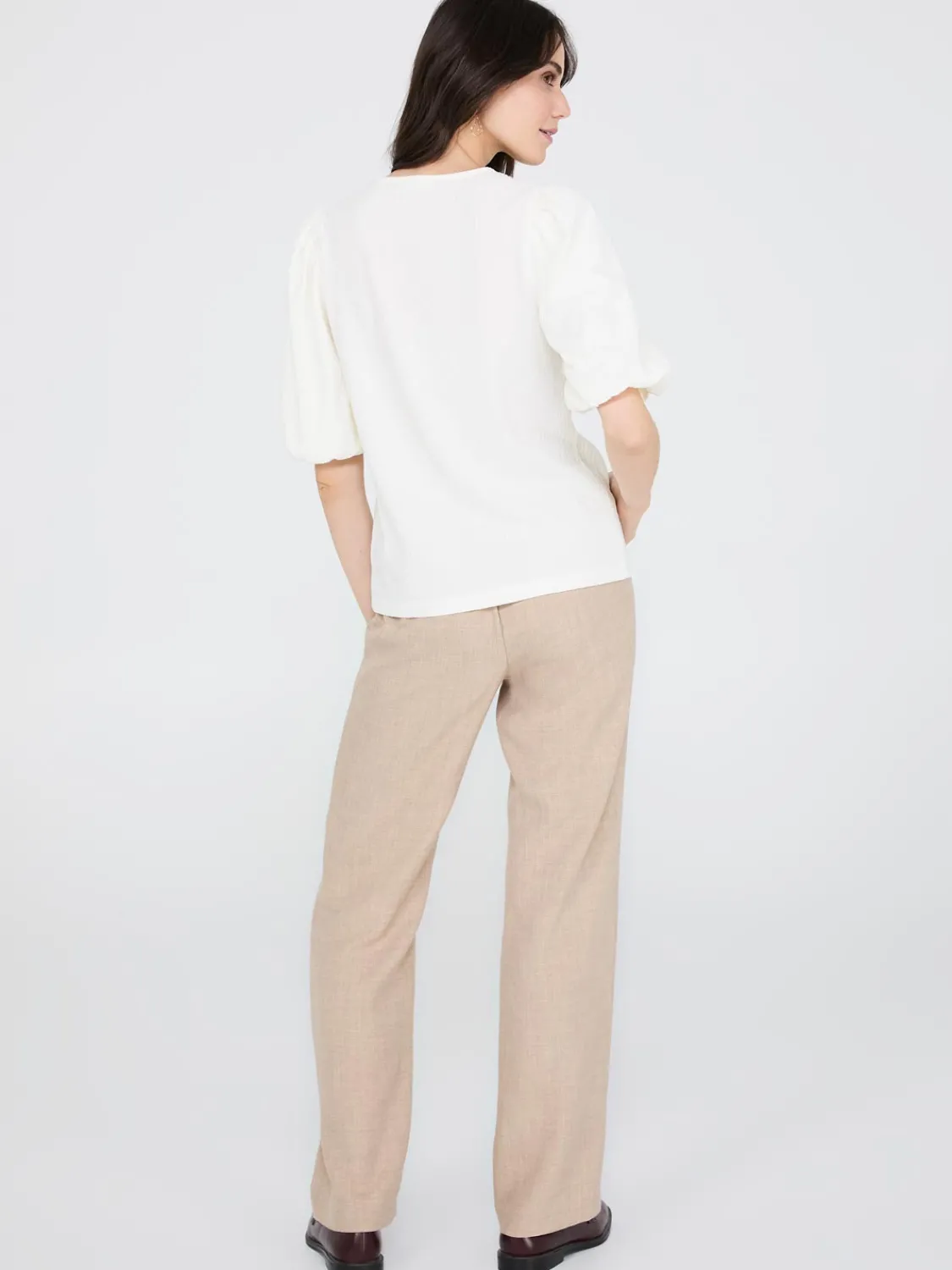 Suzy Shier Tops|Short Sleeve>Textured Jacquard Top With Front Keyhole