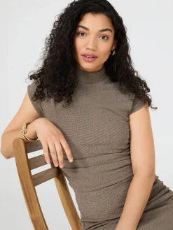 Suzy Shier Short Sleeve>Textured Mock Neck Top