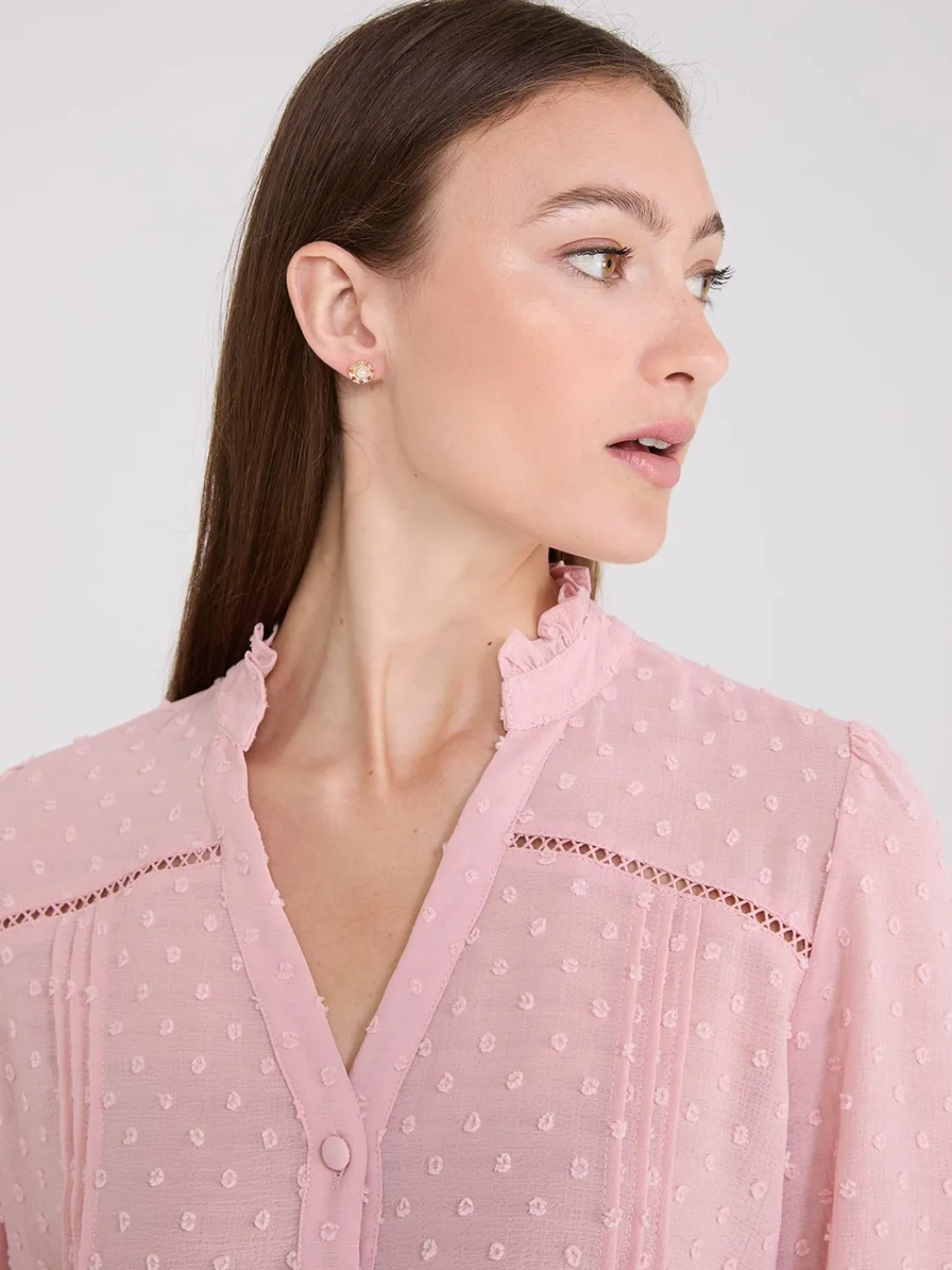 Suzy Shier Tops|Blouses>Textured Split Collar Button-Front Blouse