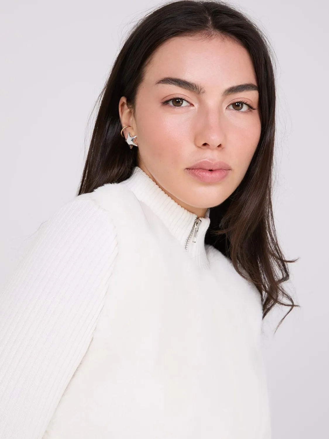Suzy Shier Long Sleeve|Sweaters & Cardigans>Zip-Front Faux Fur Sweater