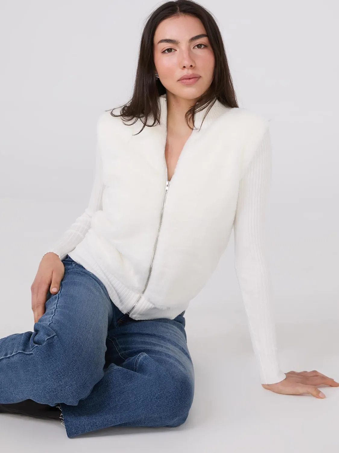Suzy Shier Long Sleeve|Sweaters & Cardigans>Zip-Front Faux Fur Sweater